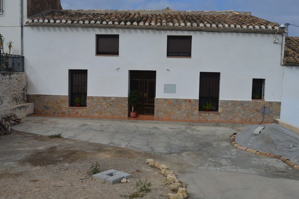 Vista exterior de Finca rústica en venda en Cantoria amb Piscina comunitària