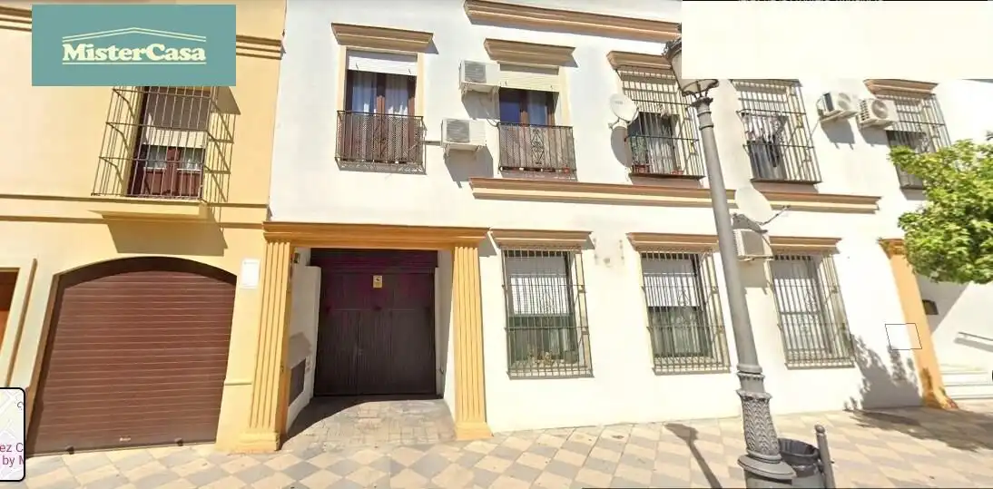 Vista exterior de Garaje en venta en La Plata