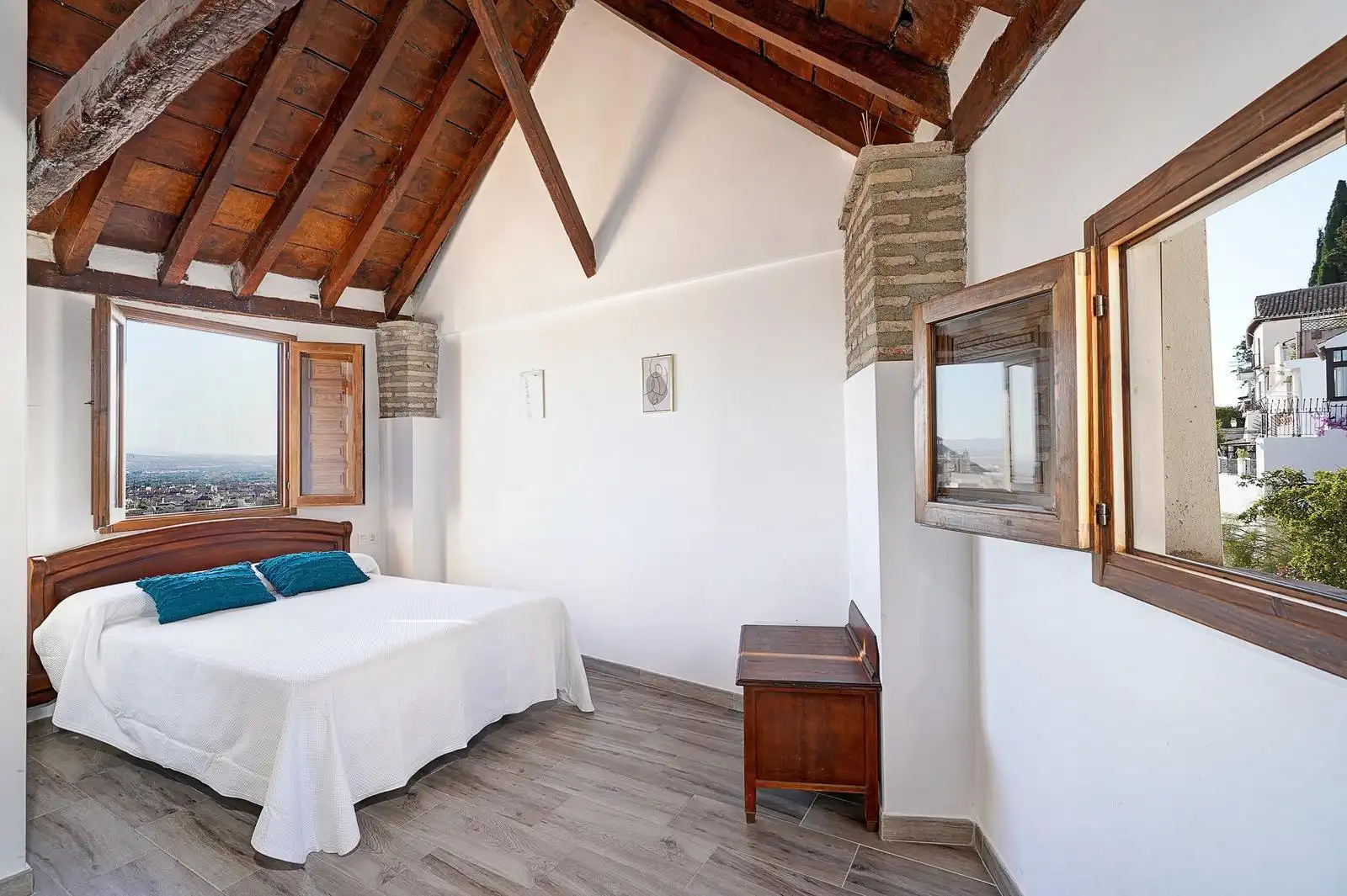 Dormitori de Casa o xalet en venda en Granada amb Moblat