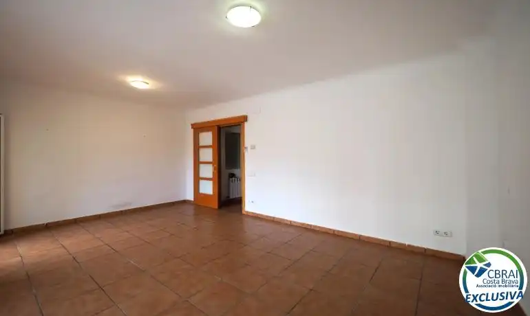 Flat with lift for sale in Centre, imagen 2