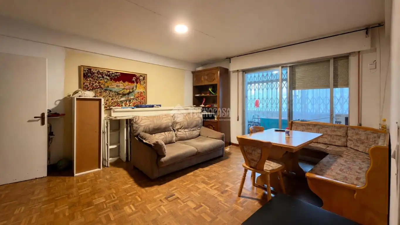 Piso en venta en Madrid con Calefacción y Terraza