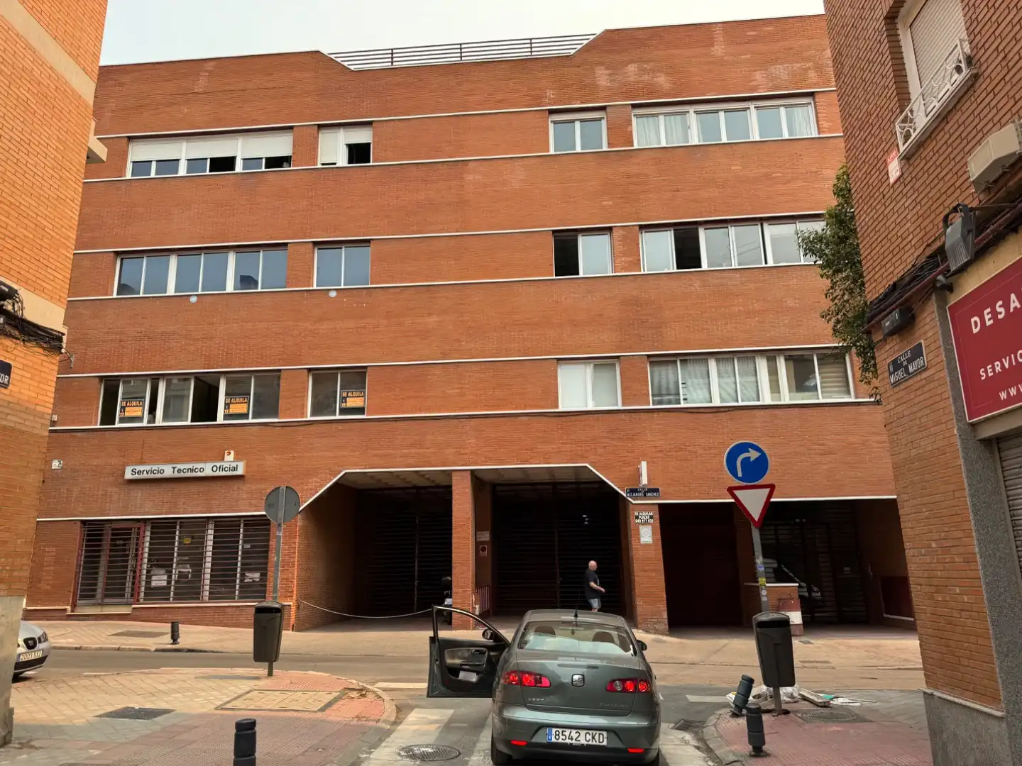 Exterior view of Office for rent in Madrid  with Air Conditioner, Heating and Internet