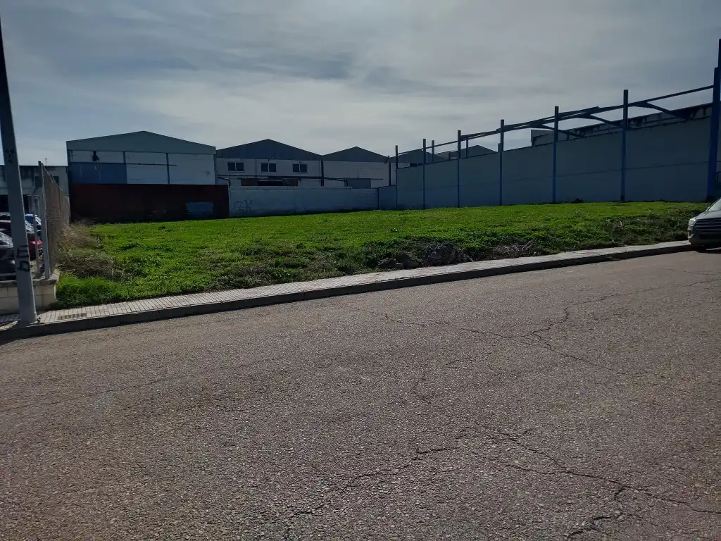 Terreny industrial en venda a Don Benito, imagen 2