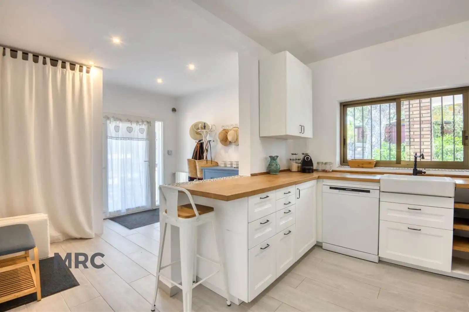 Cocina de Casa o chalet en venta en Santa Cristina d'Aro con Calefacción, Terraza y Trastero