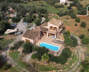 Vista exterior de Casa o xalet en venda en Ses Salines amb Terrassa i Balcó