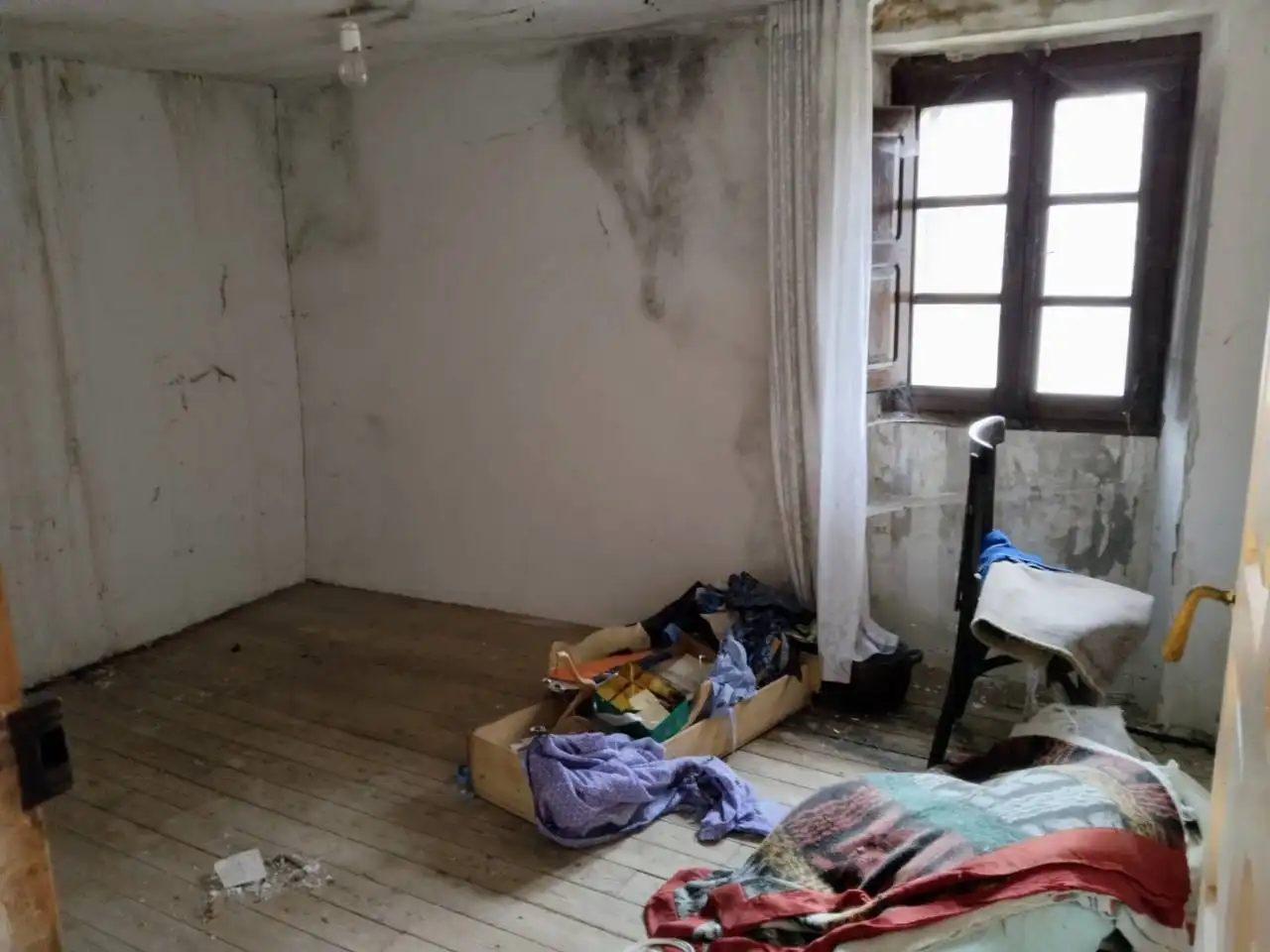 Habitación de Finca rústica en venta en Merindad de Río Ubierna con Calefacción y Parquet