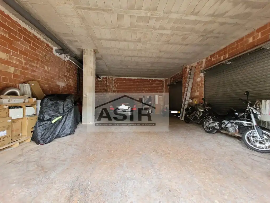 Local comercial en venda a Casc Urbà
