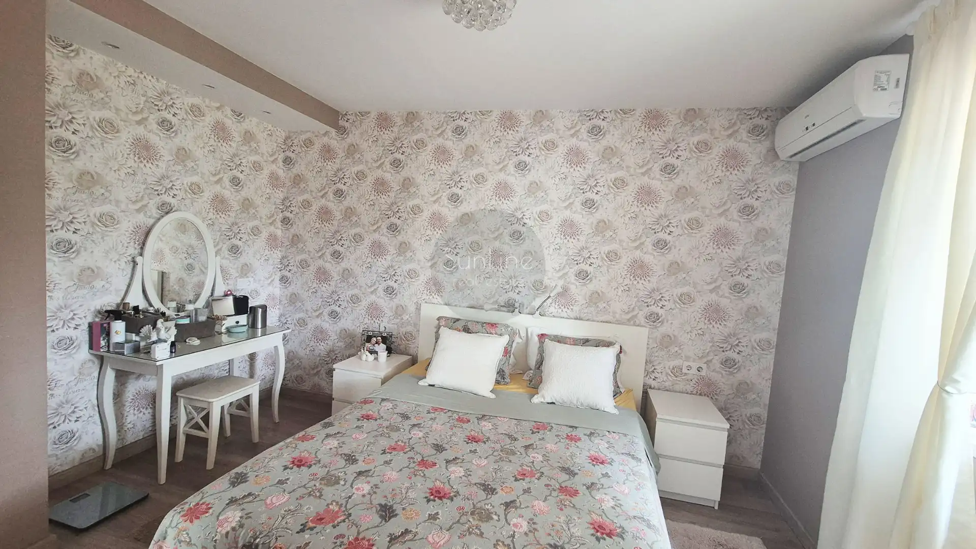 Bedroom of Houses for sale in L'Eliana  with Air Conditioner, Private garden and Terrace