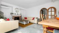 Living room of Single-family semi-detached for sale in Estepona  with Terrace and Swimming Pool
