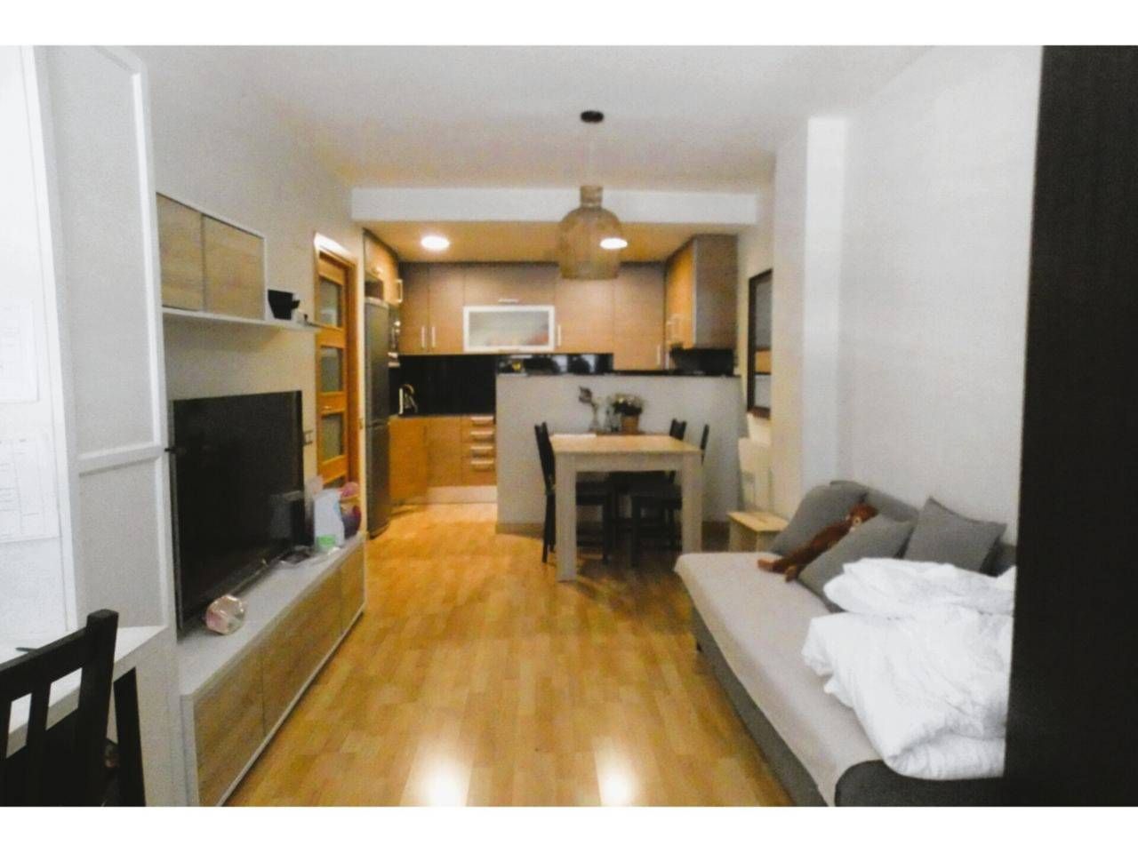 Living room of Flat for sale in Sabadell  with Heating and Parquet flooring