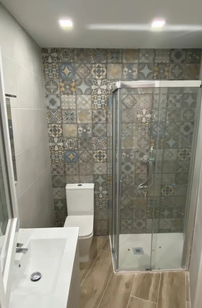 Baño de Piso de alquiler en Terrassa con Calefacción, Amueblado y Horno