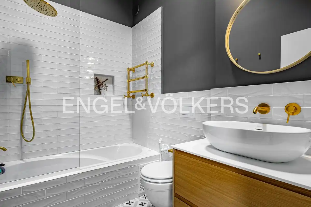 Baño de Piso en venta en Gijón  con Calefacción