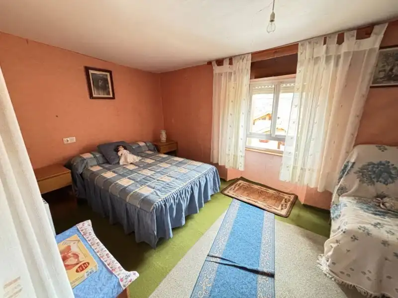 Habitación de Casa adosada en venta en Cartes con Jardín privado y Amueblado