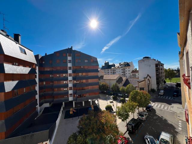 Ático en Venta en Calle Huesca, 13 en Centro - Llano Samper