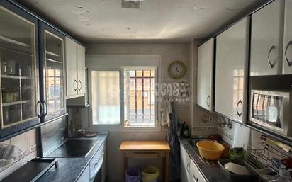 Kitchen of Flat for sale in  Madrid Capital  with Air Conditioner and Heating