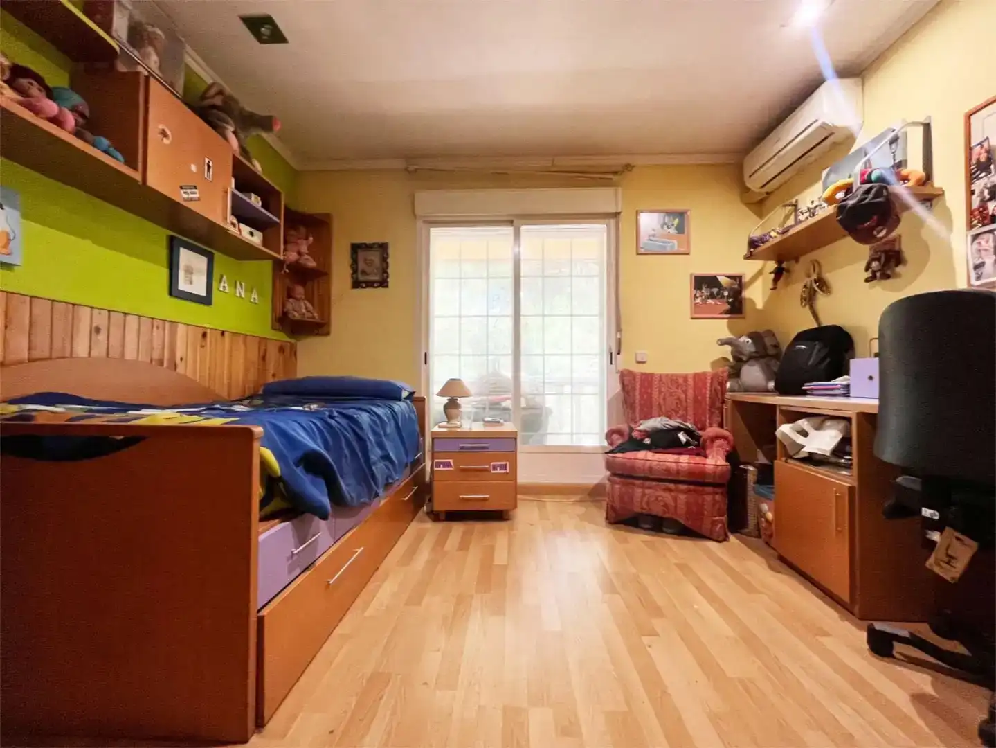 Dormitori de Casa o xalet en venda en Villanueva del Pardillo amb Aire condicionat, Jardí privat i Parquet