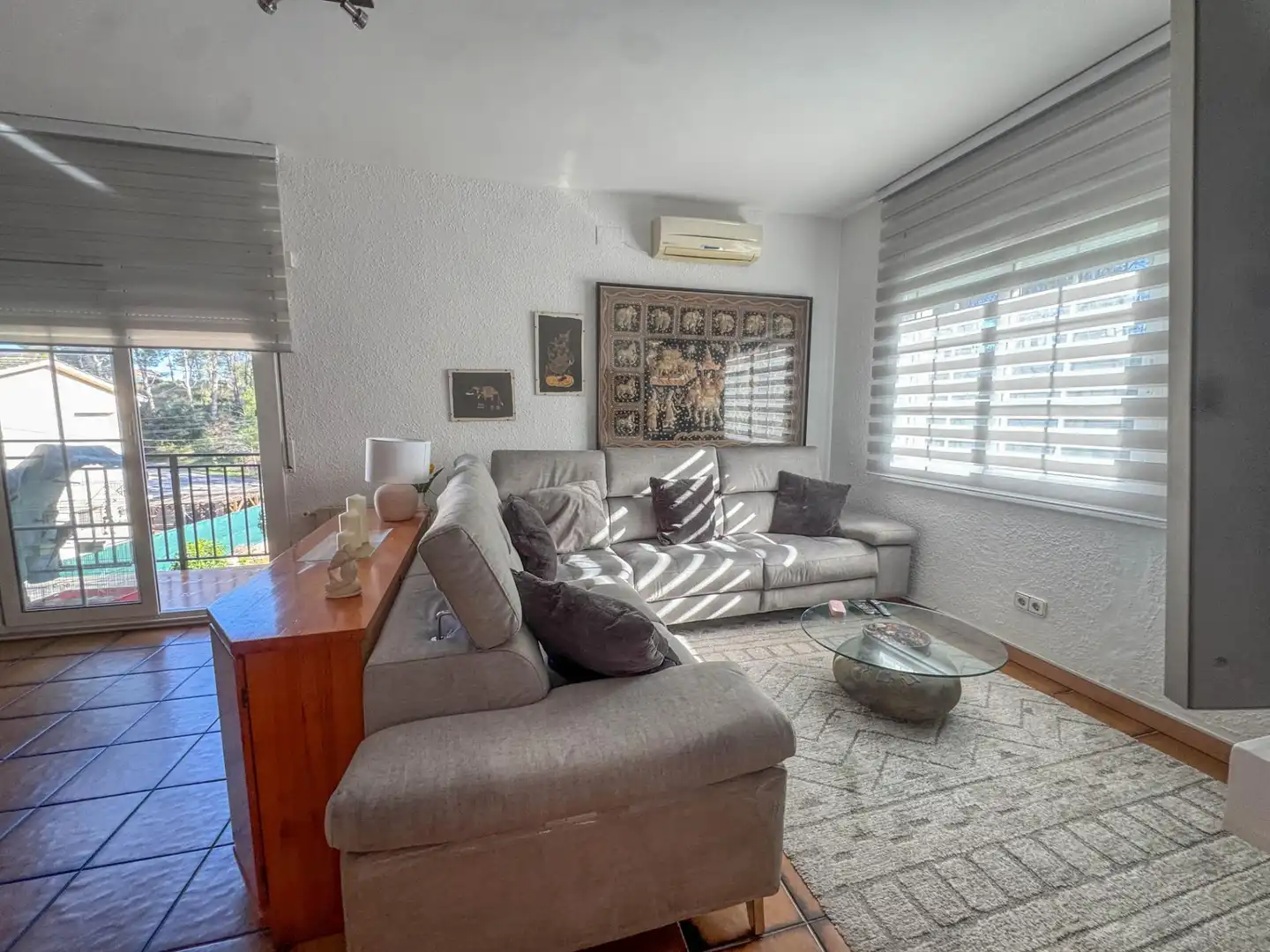 Sala de estar de Casa o chalet en venta en Sant Esteve Sesrovires con Aire acondicionado, Calefacción y Balcón