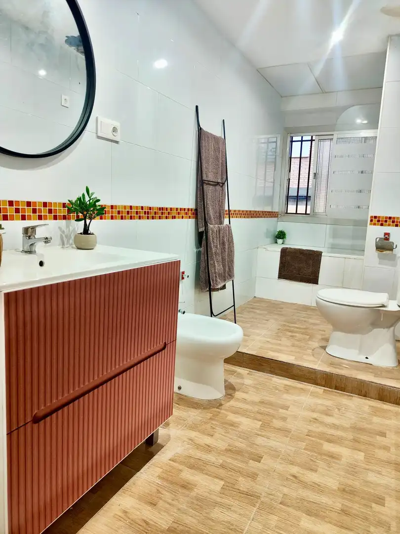 Bathroom of Flat for sale in Almería  with Terrace