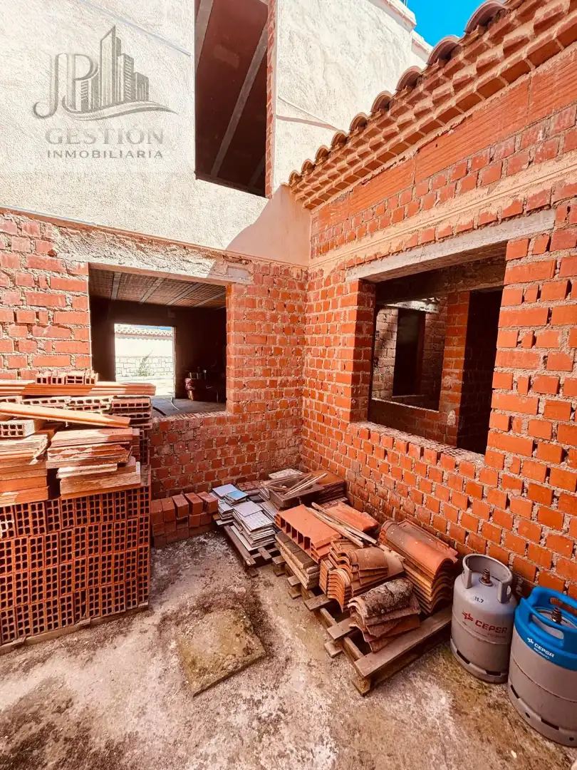 Vista exterior de Casa o chalet en venta en Orgaz con Terraza