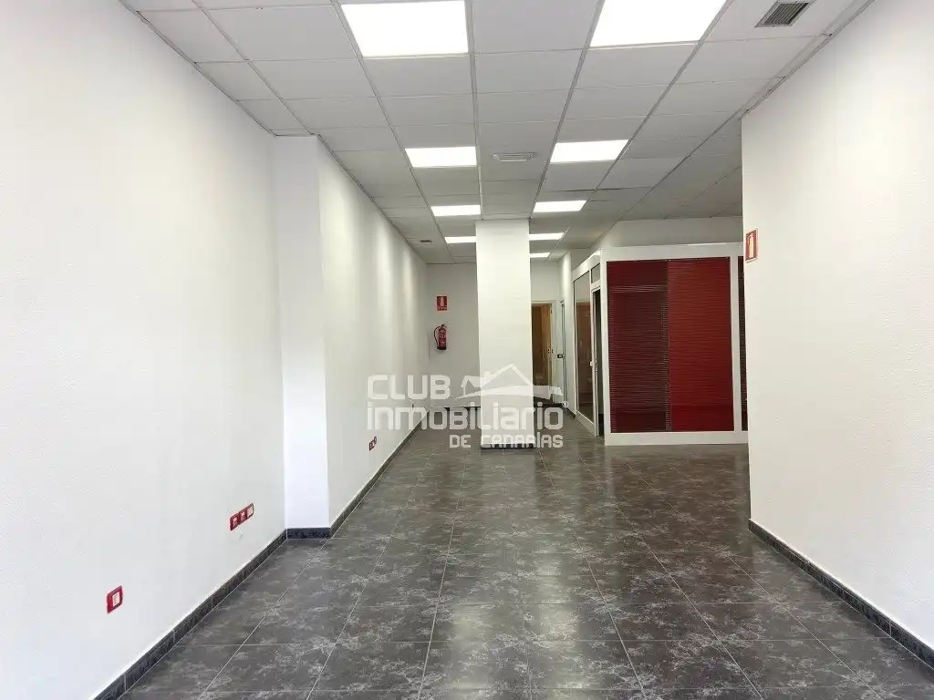 Commercial properties for rent in Santa Cruz de Tenerife  with Air Conditioner