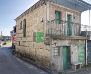 Vista exterior de Casa adosada en venda en San Cibrao das Viñas amb Terrassa