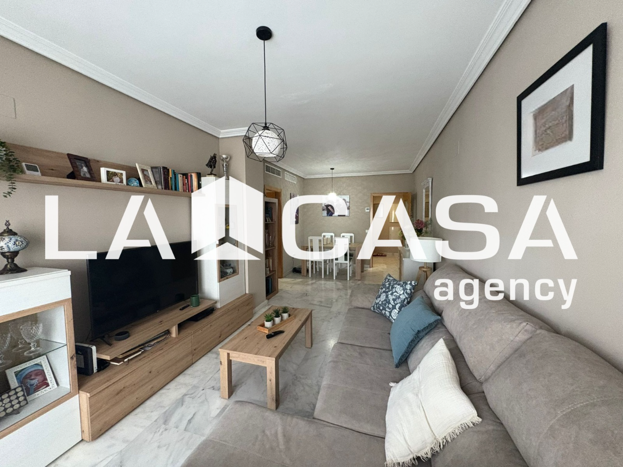 Flat for sale in Montequinto  with Air Conditioner, Terrace and Storage room