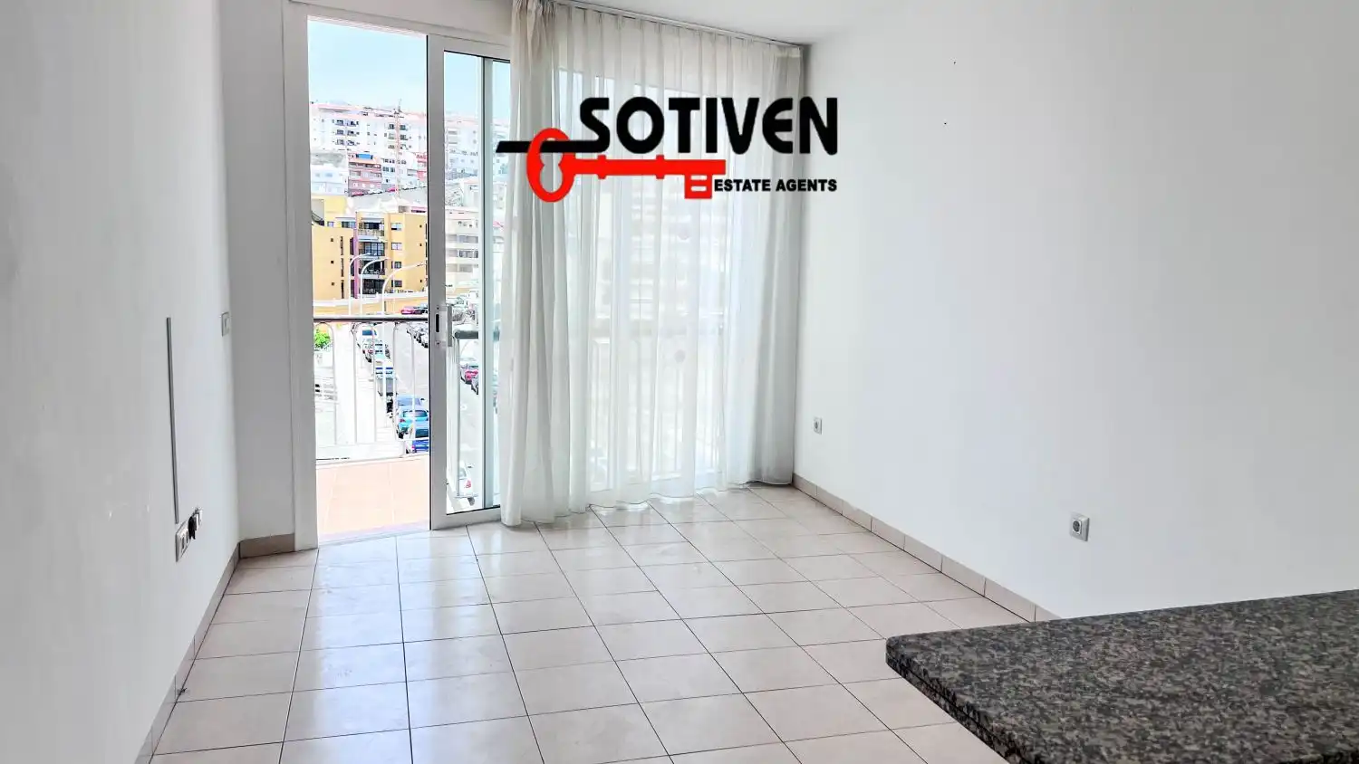 Wohnungen zum Verkauf in Santiago del Teide mit Terrasse, Balkon und Gemeinschaftspool