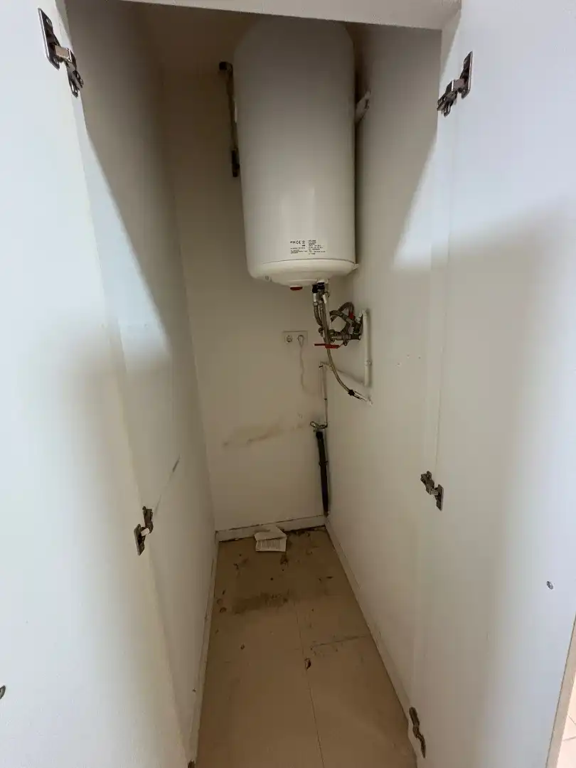 Büro zum Verkauf in Badalona mit Heizung