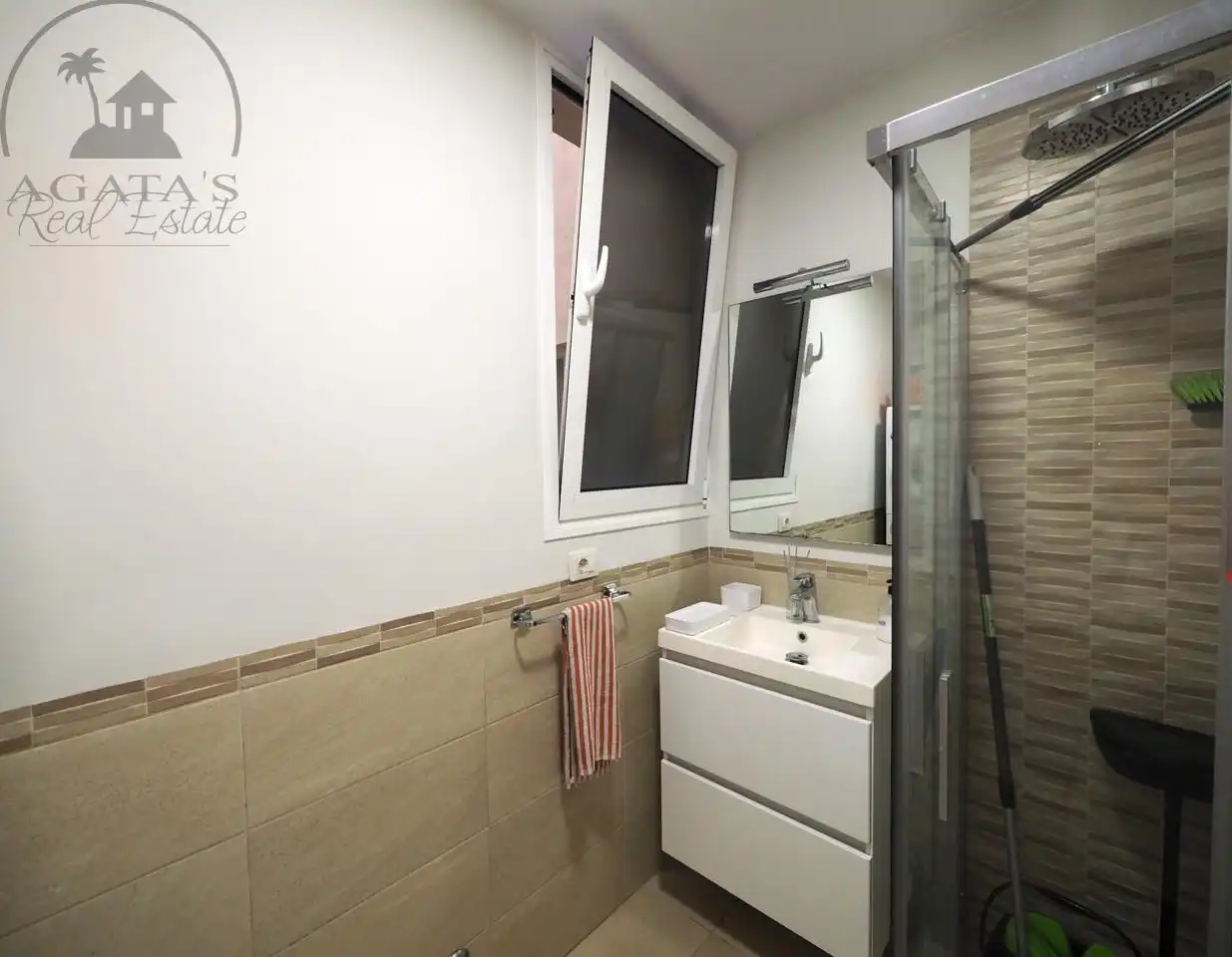 Baño de Piso en venta en Los Realejos con Trastero y Amueblado