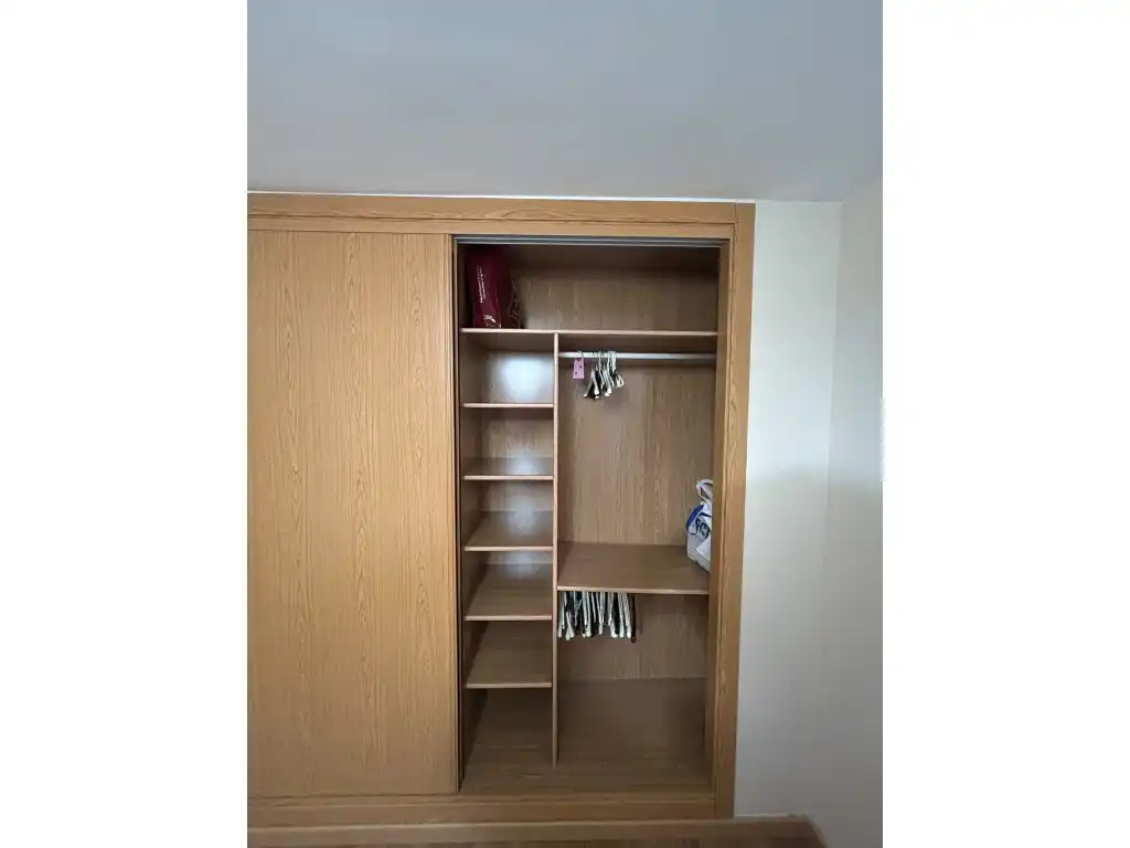 Dormitori de Apartament en venda en Puertollano