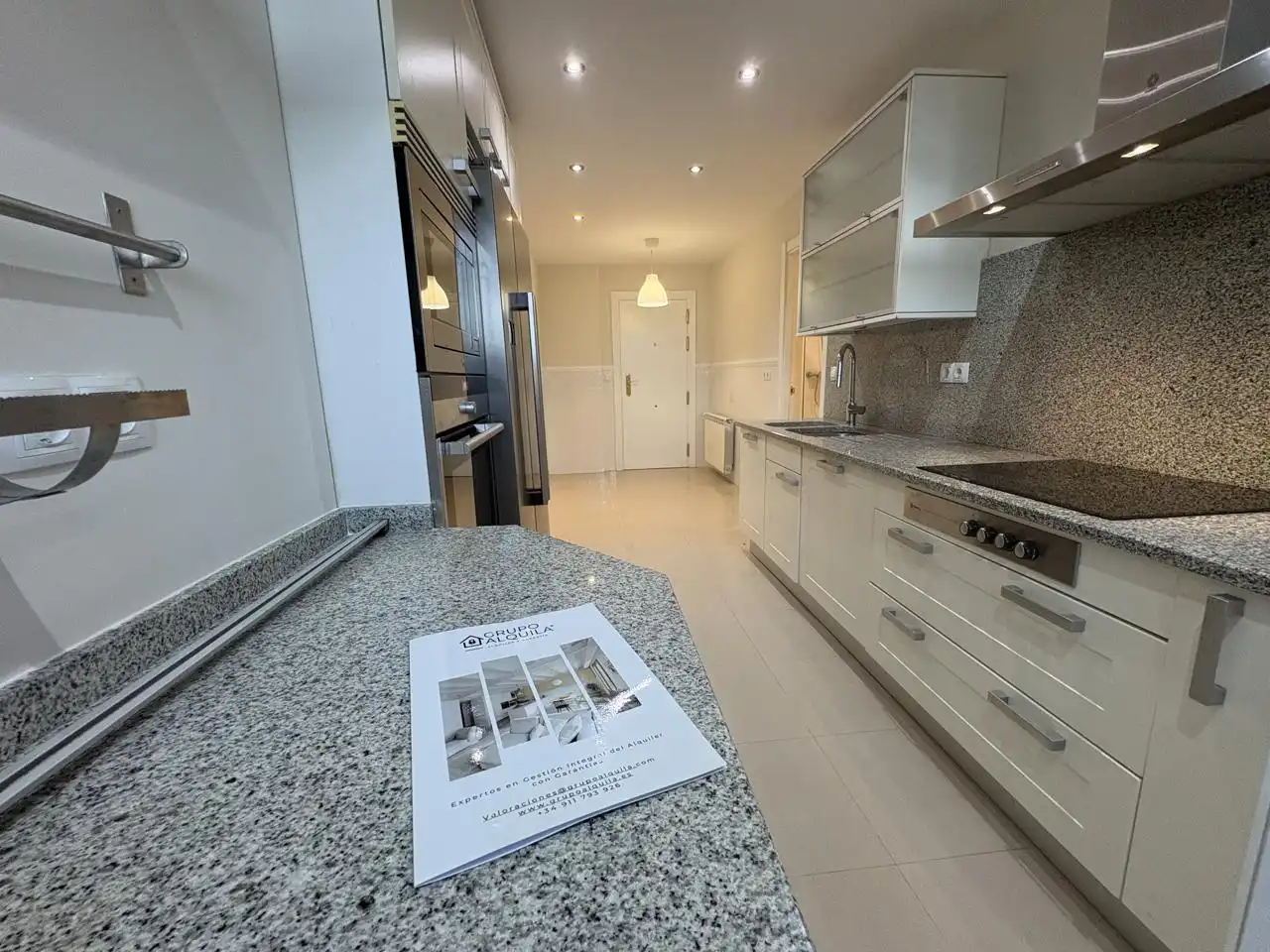 Cocina de Piso de alquiler en Madrid con Aire acondicionado, Calefacción y Terraza