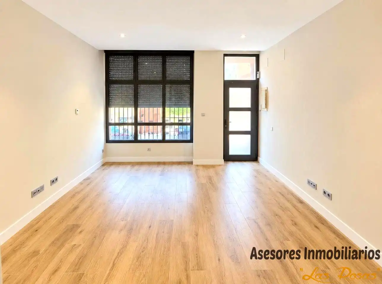Ground floor with pool for sale in Calle de Emiliano Barral, imagen 9