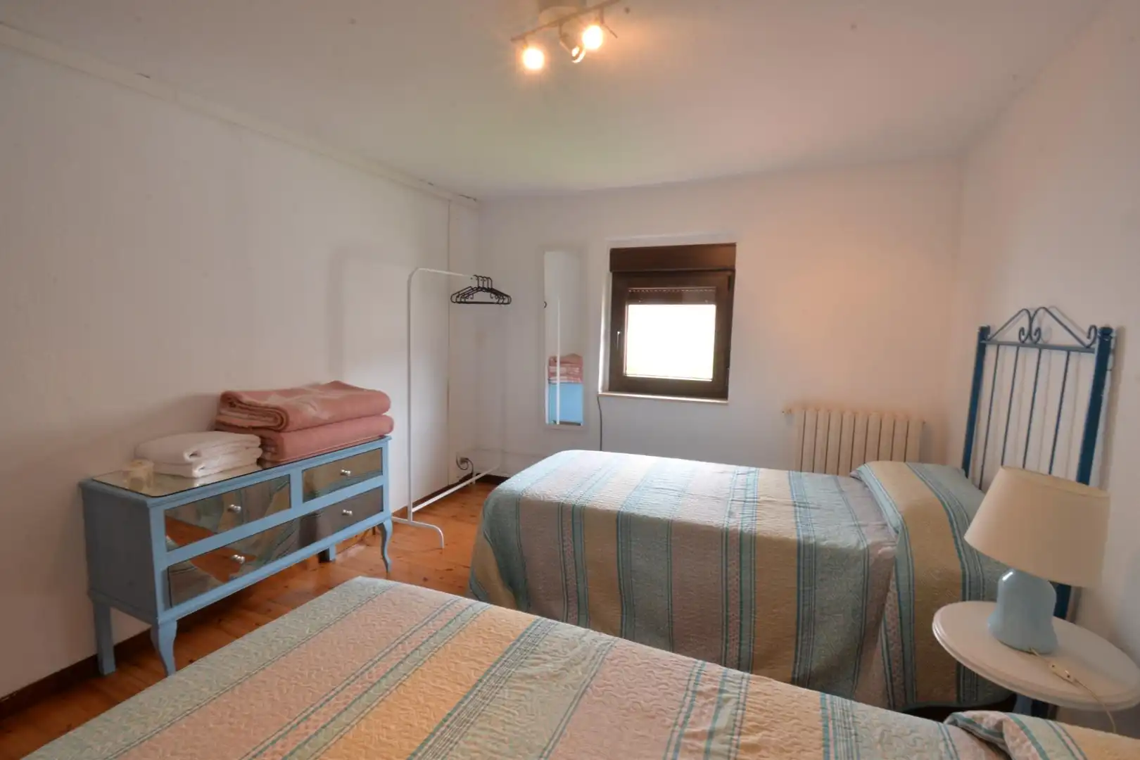 Habitación de Casa o chalet en venta en Soto del Barco con Calefacción, Terraza y Balcón