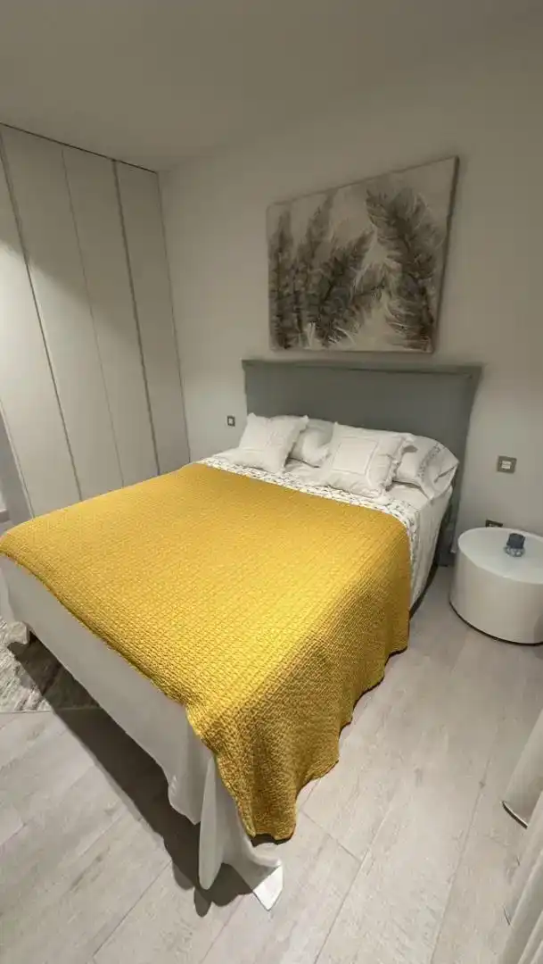 Dormitori de Casa o xalet en venda en Finestrat amb Aire condicionat, Piscina i Balcó