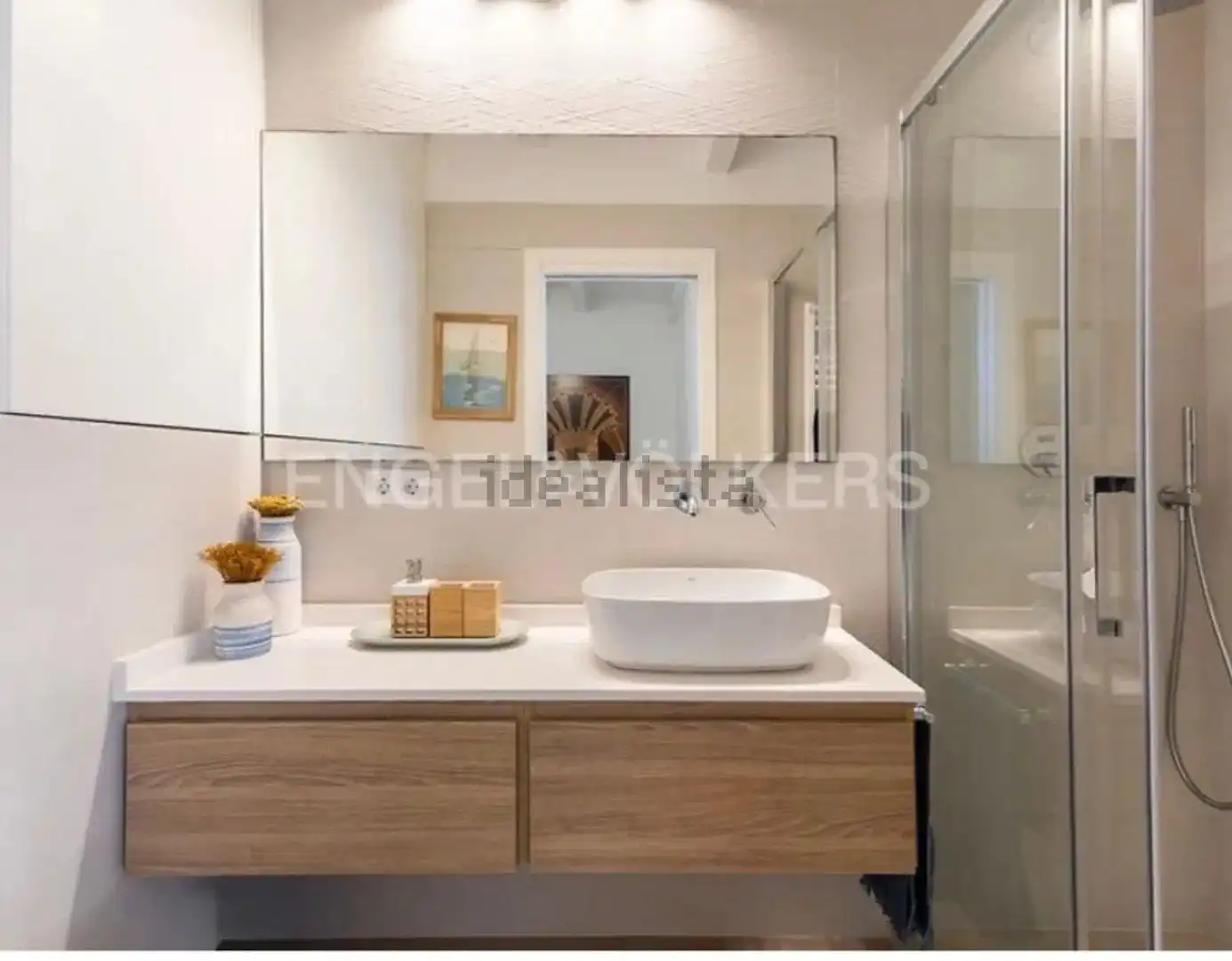 Baño de Casa adosada de alquiler en Valencia con Aire acondicionado, Calefacción y Terraza