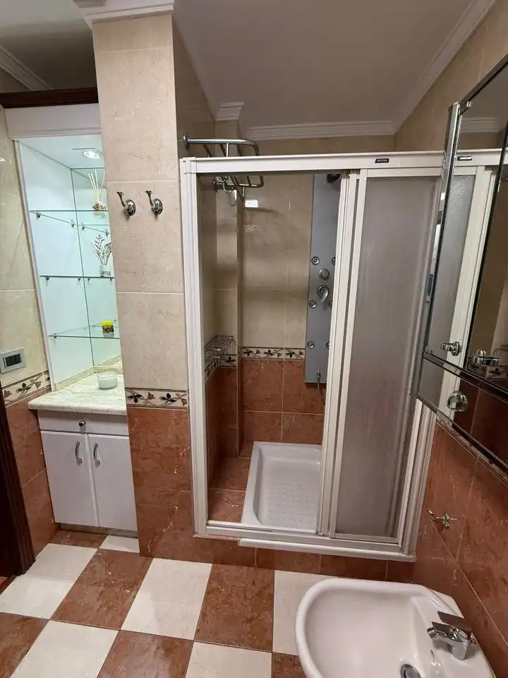 Bathroom of Flat for rent in Santa Cruz de Tenerife  with Air Conditioner, Furnished and Balcony