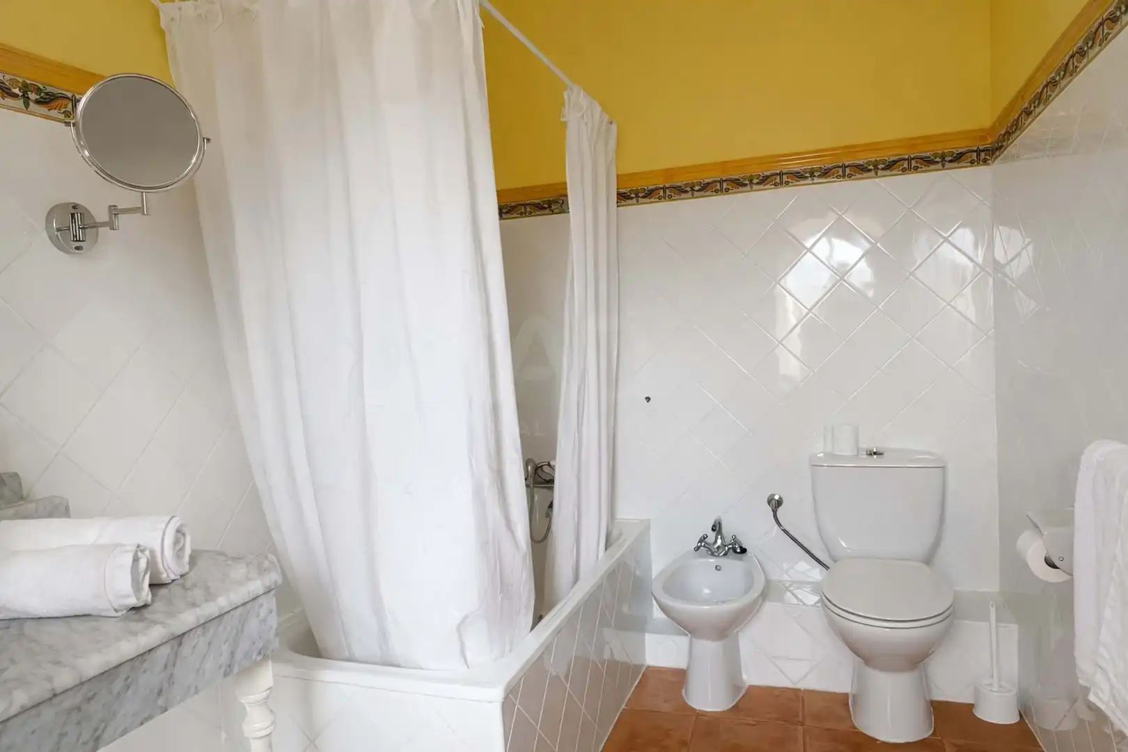 Badezimmer von Geschaftsraum zum Verkauf in Santiurde de Toranzo