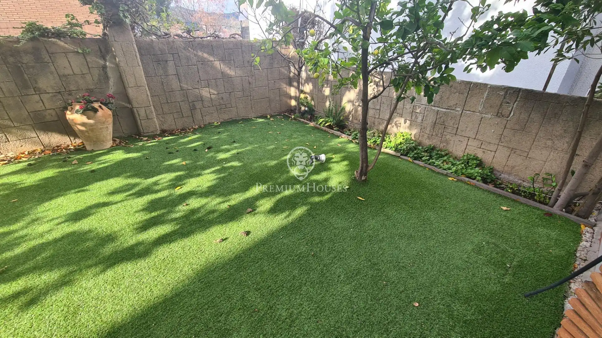Planta baja en venta en Barcelona con Calefacción y Terraza
