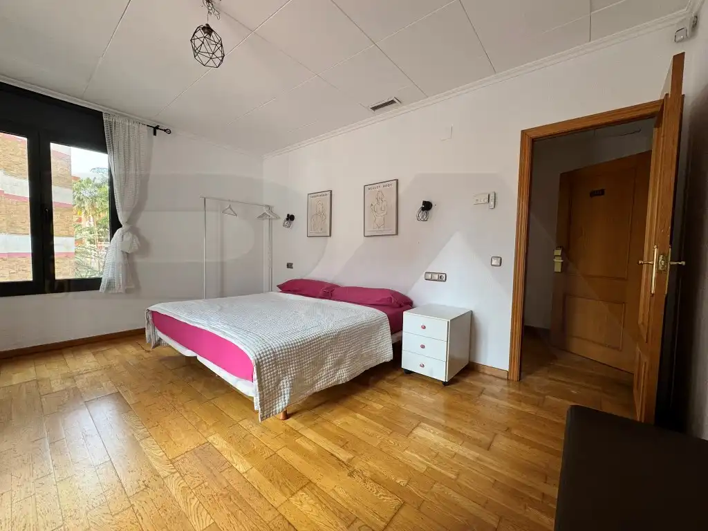 Dormitori de Casa o xalet en venda en Tarragona amb Aire condicionat, Forn i Rentadora