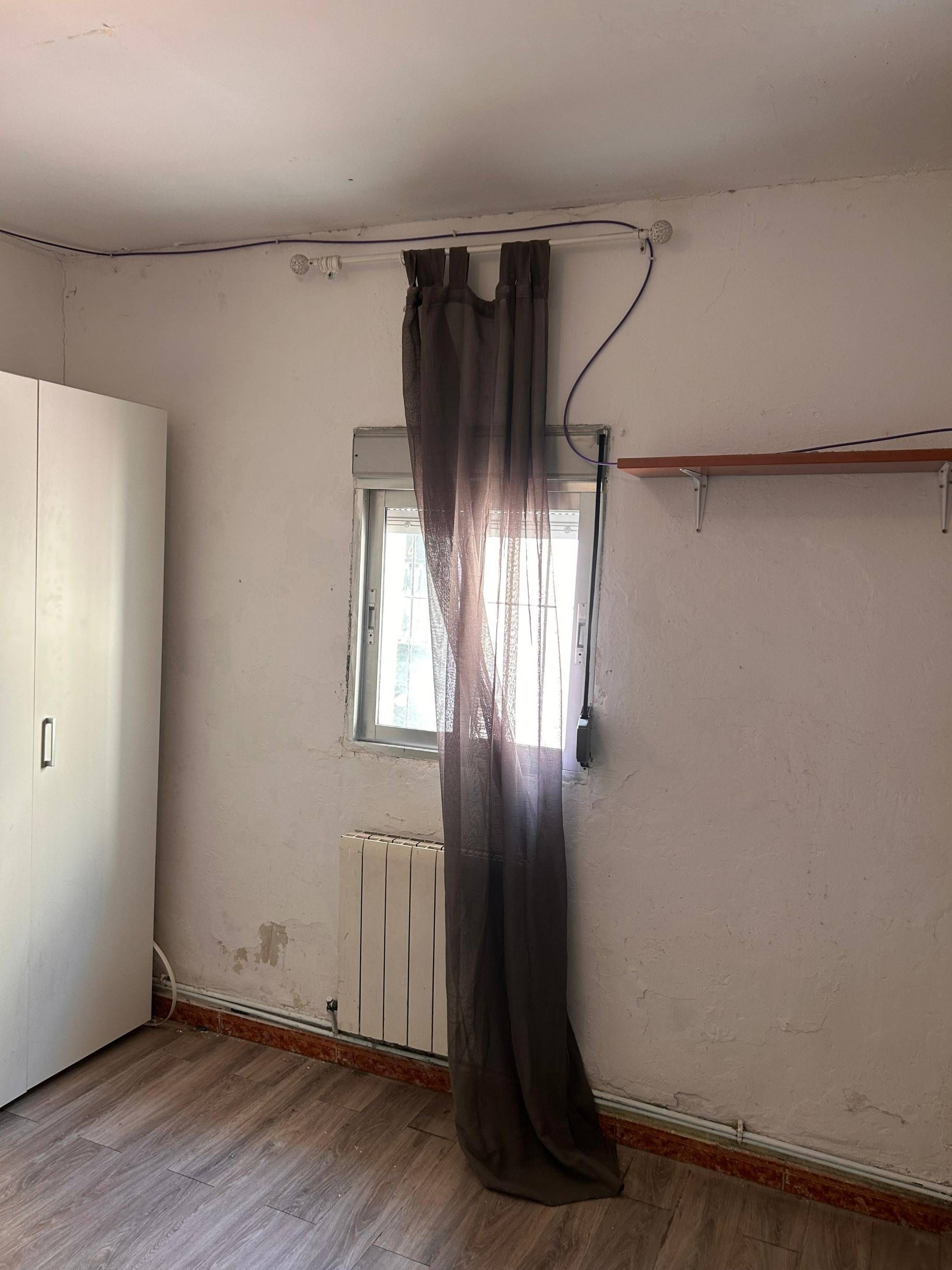Habitación de Piso en venta en  Madrid Capital con Trastero y Amueblado