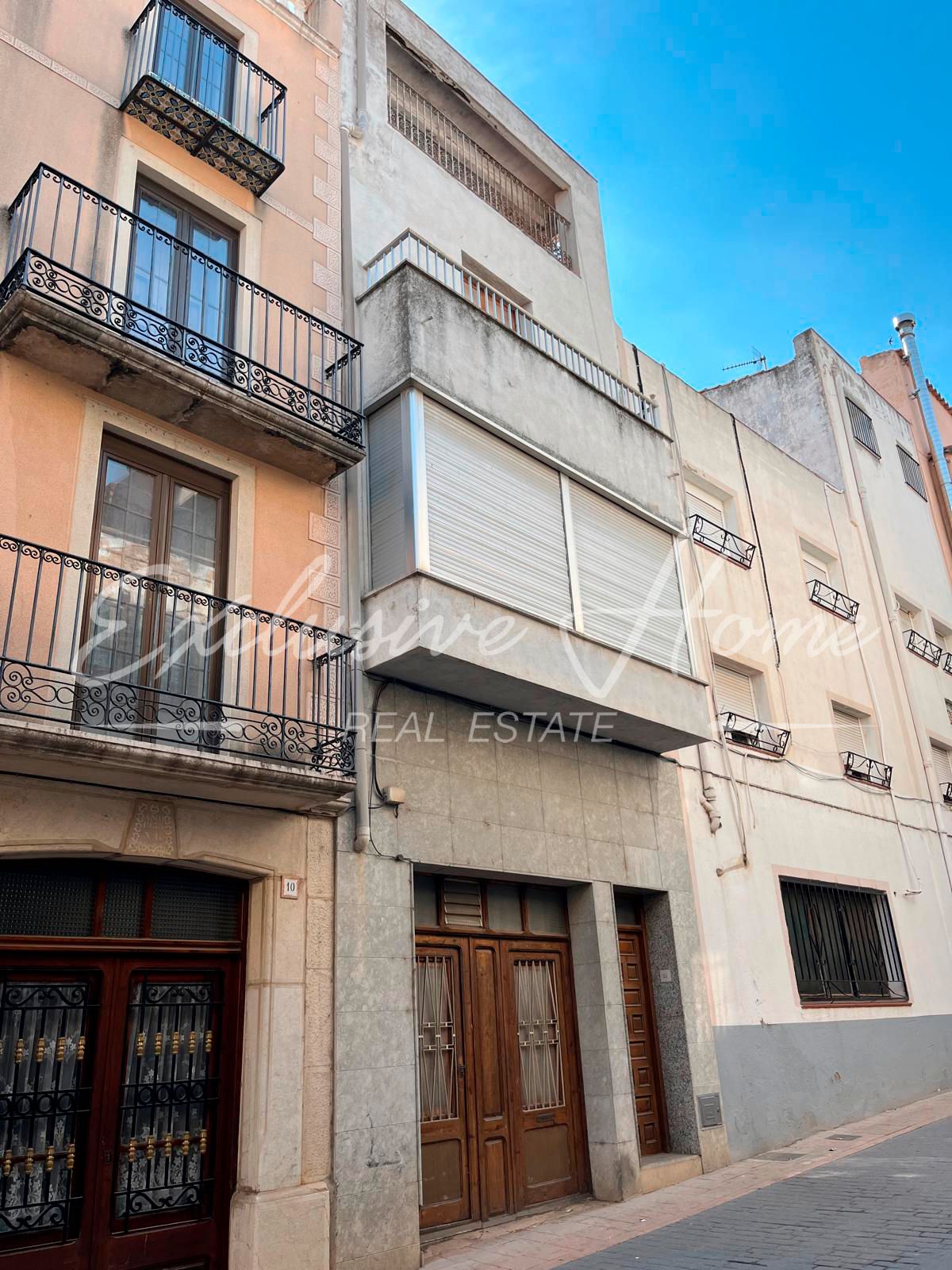 Vista exterior de Casa adosada en venda en La Jana amb Traster, Moblat i Balcó