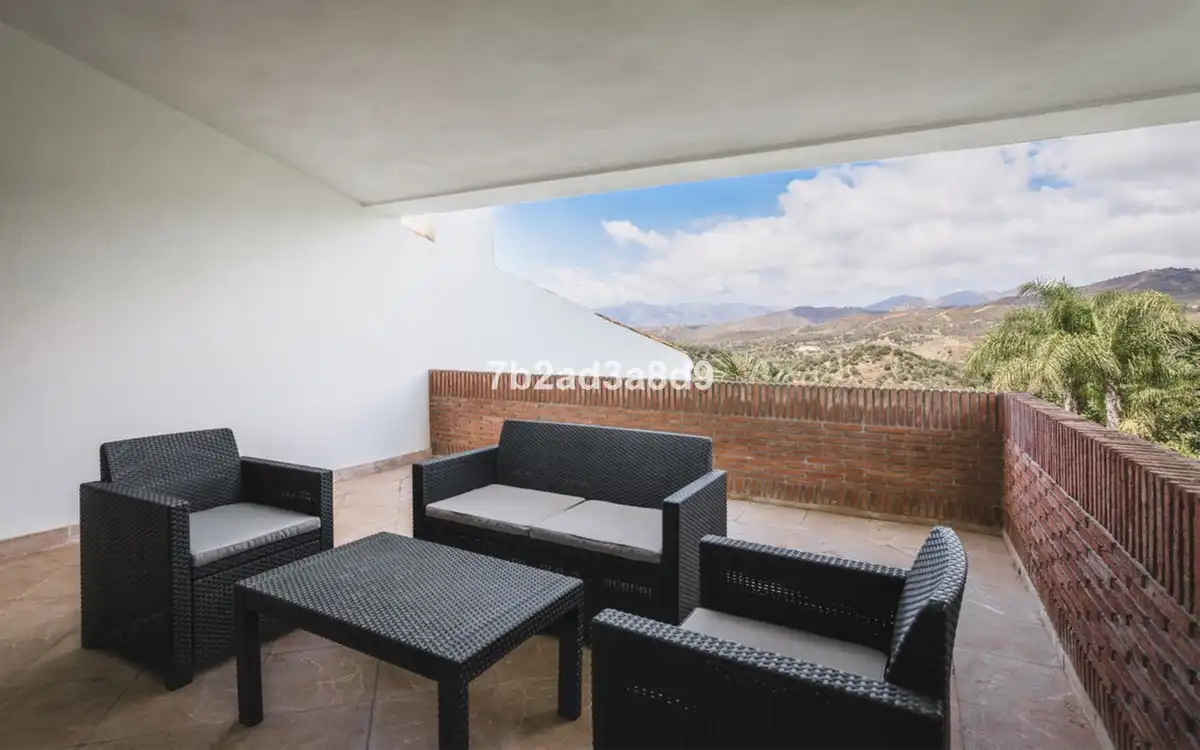 Terrassa de Casa o xalet en venda en Marbella amb Aire condicionat, Jardí privat i Terrassa