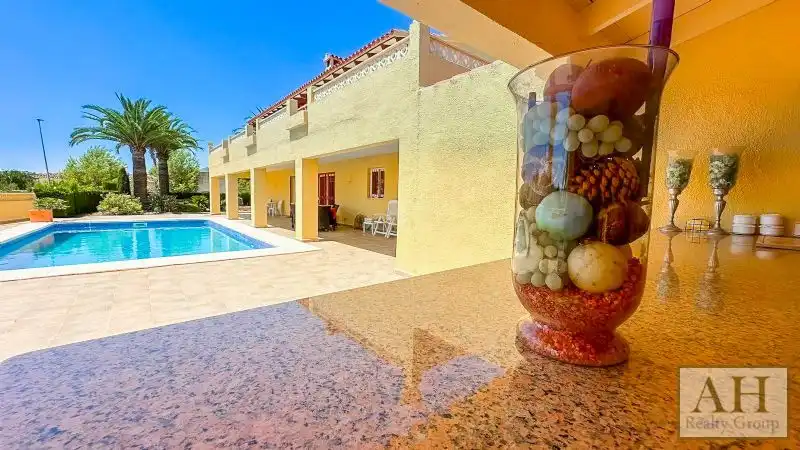 Houses for sale in Pueblo - Urbanizaciones