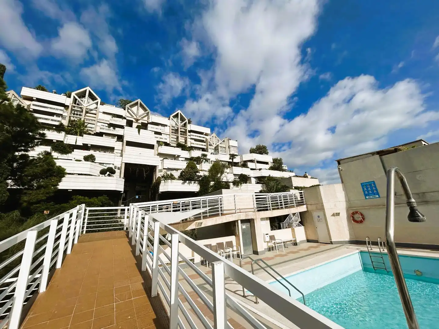 Außenansicht von Maisonette zum Verkauf in Valencia mit Klimaanlage, Heizung und Privatgarten