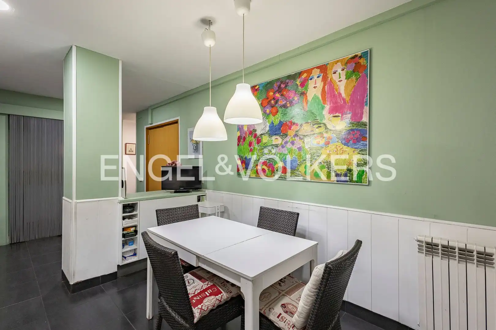 Comedor de Apartamento en venta en Sant Feliu de Llobregat con Aire acondicionado, Calefacción y Jardín privado