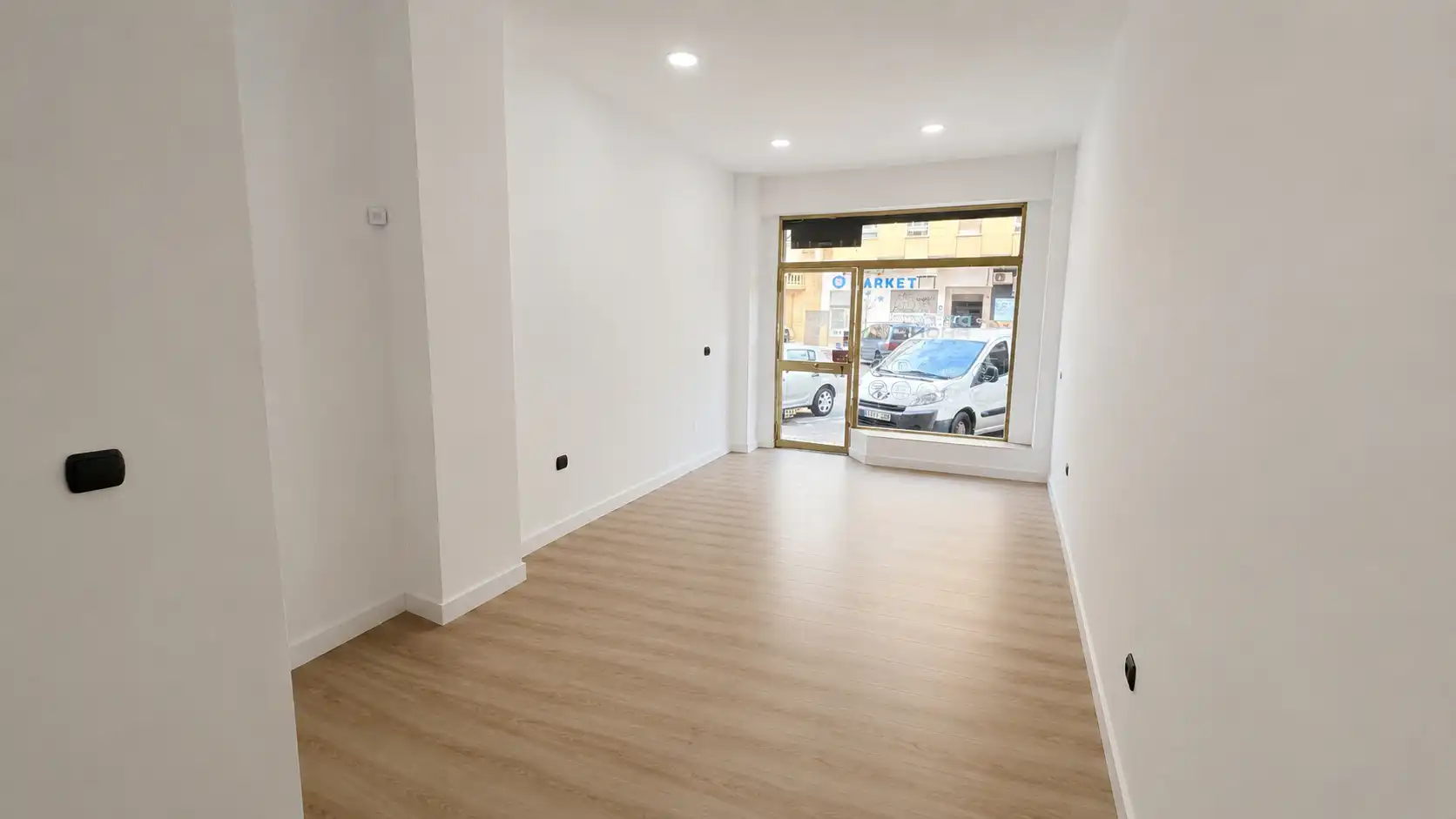 Commercial properties for rent in Málaga  with Air Conditioner, Heating and Parquet flooring