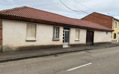 Casa o xalet en venda a Benavides