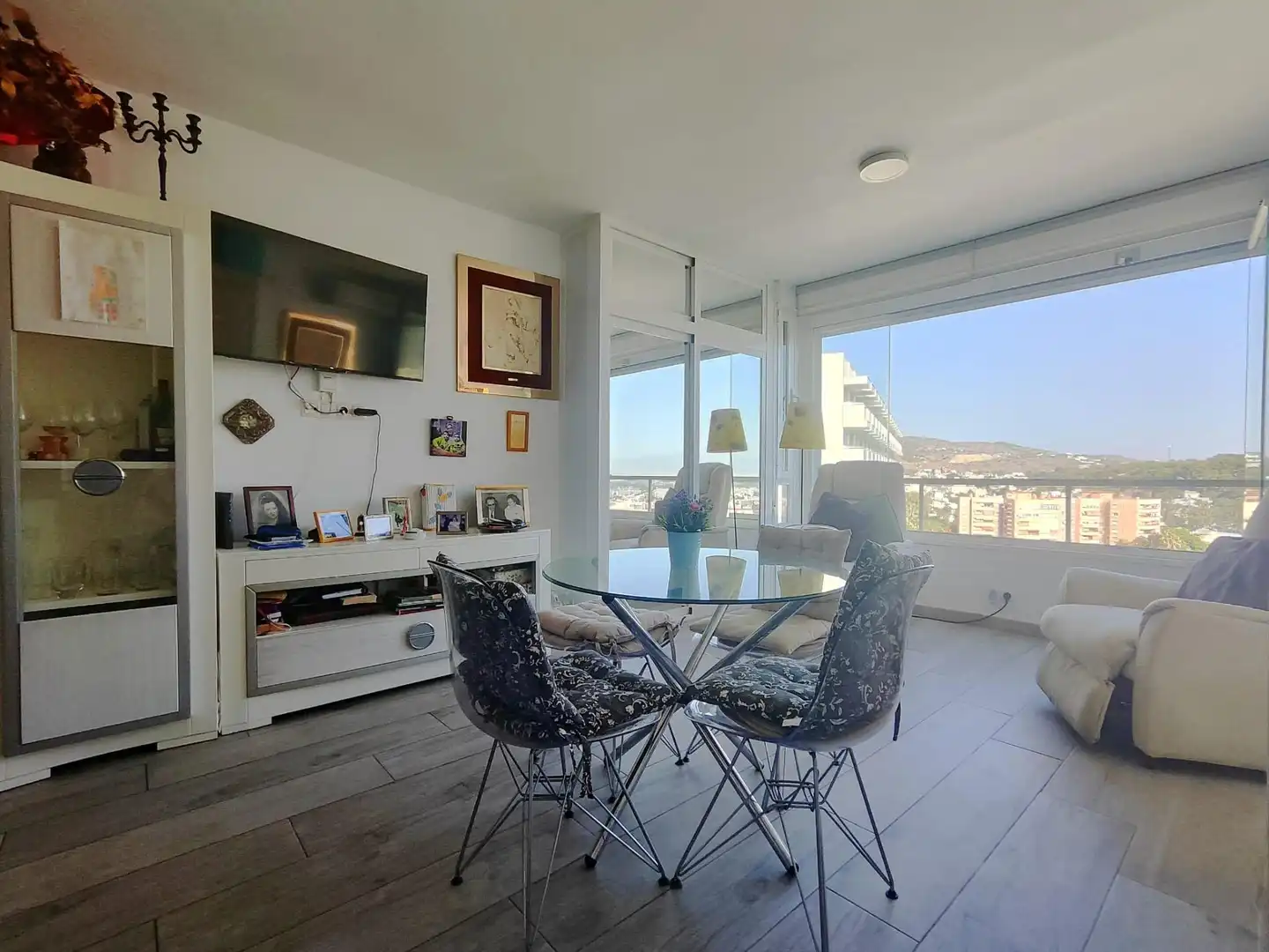 Sala de estar de Estudio en venta en Torremolinos con Aire acondicionado, Calefacción y Amueblado