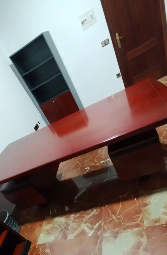 Oficina de alquiler en Vilafant