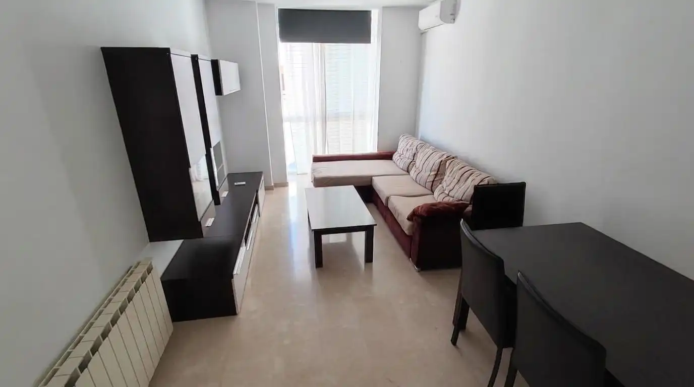 Wohnzimmer von Wohnung zur Miete in Granada mit Klimaanlage, Heizung und Terrasse